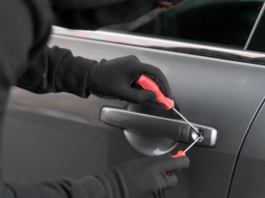 How Emergency Auto Locksmiths Help You Get Back on the Road After a Lockout Emergency Auto Locksmiths